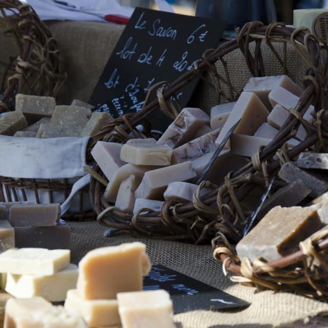 commerces-val-darly.jpg
